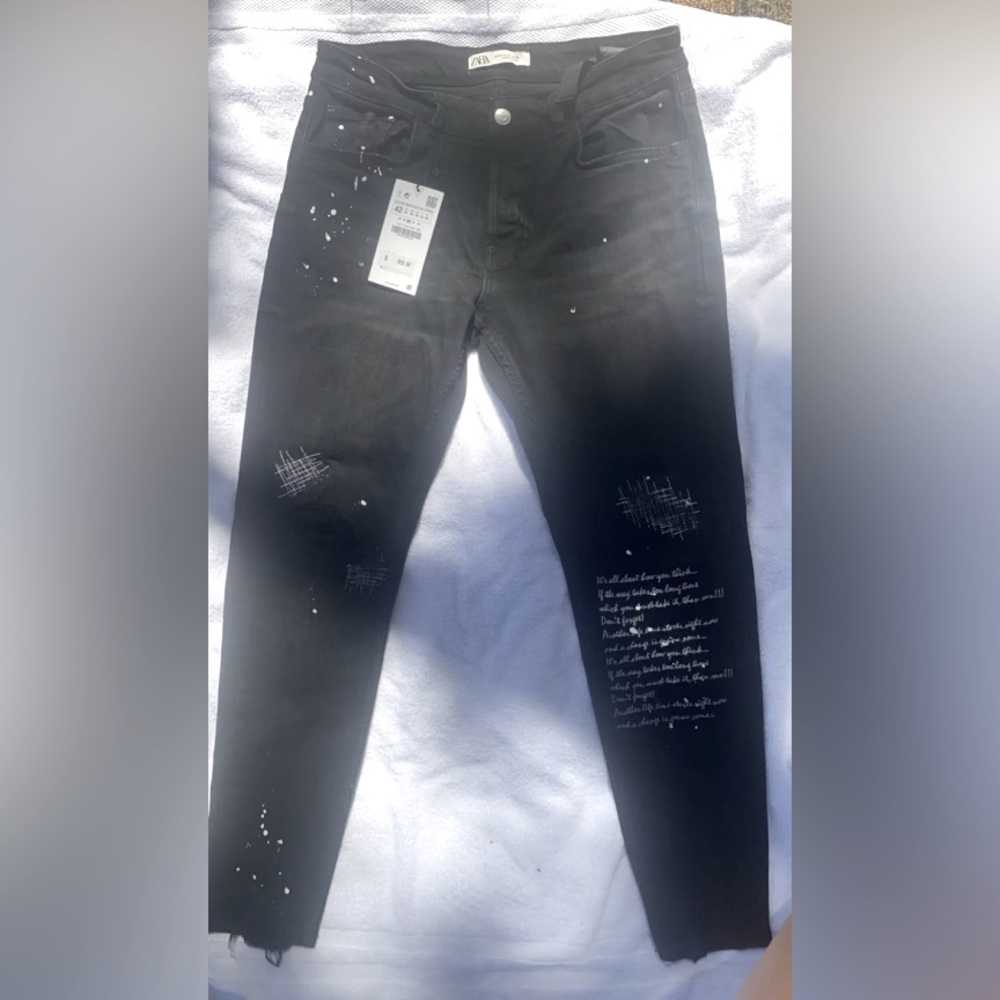 Zara Black Skinny Slimfit Ripped Splattered Jeans and Script Quotes Size 32 New